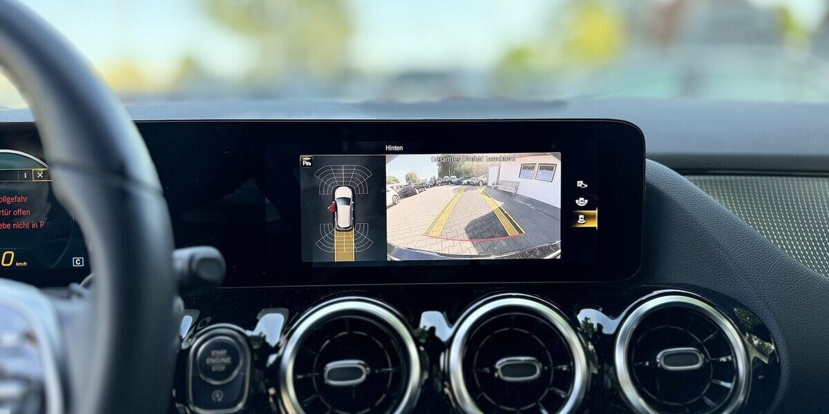 Mercedes-Benz B 200 d Comand Online / Kamera / Teilleder / DAB 34.000 km 25.290 &euro; Mönchengladbach 41066