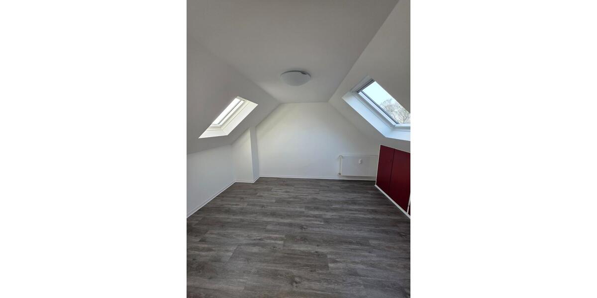 Maisonettenwohnung Mönchengladbach Nord - 4.5 Zimmer, 120 m&sup2;, 1.200&euro; | Angebot:25857283