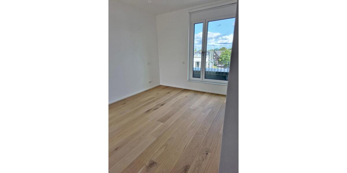 Einfamilienhaus Mönchengladbach Ost - 4 Zimmer, 192 m&sup2;, 3.450&euro; | Angebot:24859495