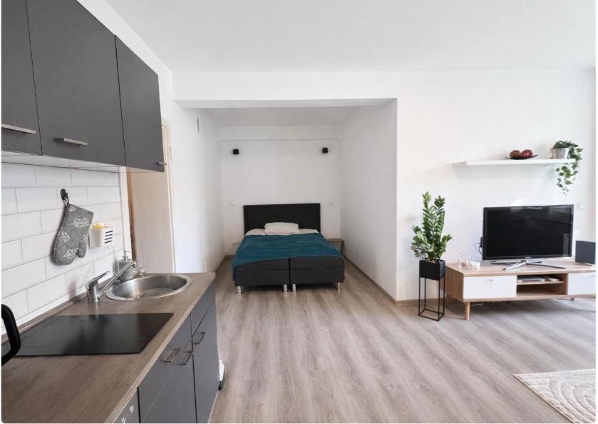Hochparterre Düsseldorf Derendorf - 1.5 Zimmer, 37 m&sup2;, 940&euro; | Angebot:26038702