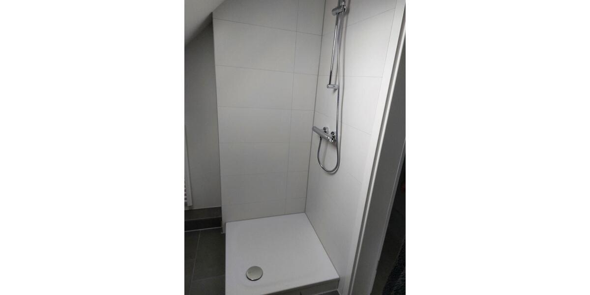 Dachgeschoßwohnung Duisburg Hochheide - 2.5 Zimmer, 49 m&sup2;, 452&euro; | Angebot:26627518