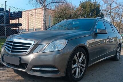 Mercedes-Benz E 220 450.000 km 2.999 &euro; Hilden 40721