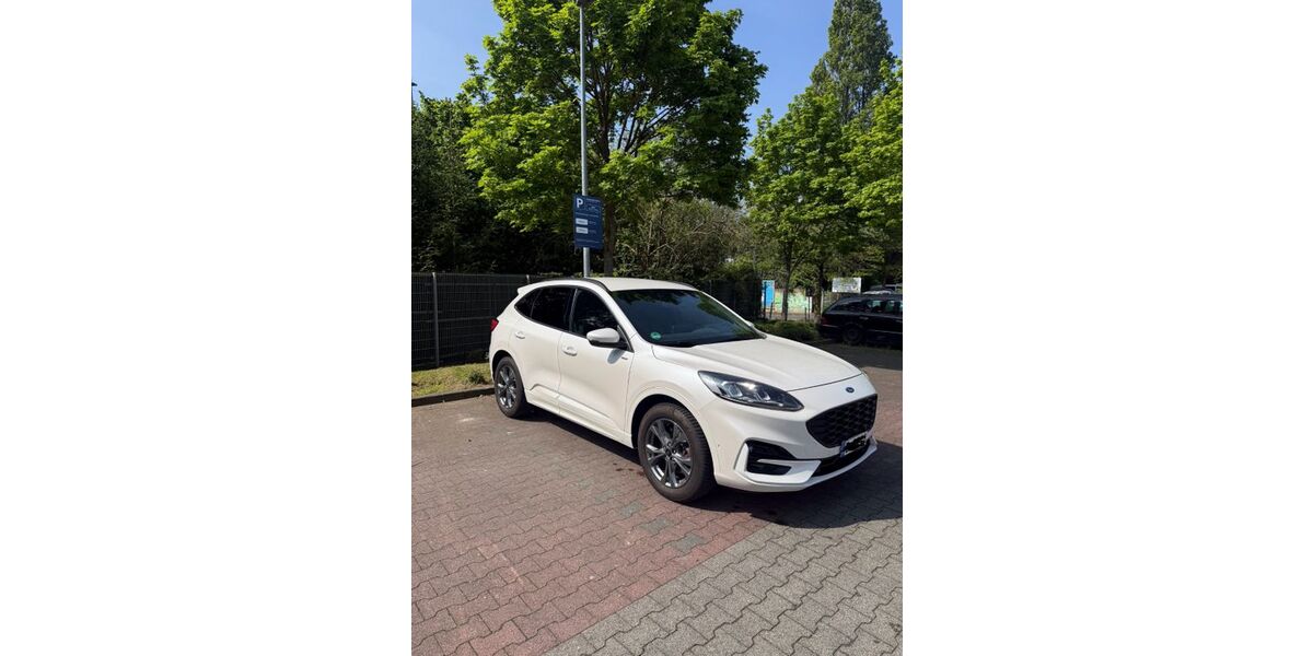 Ford Kuga 40.000 km 21.990 &euro; Düsseldorf 40229