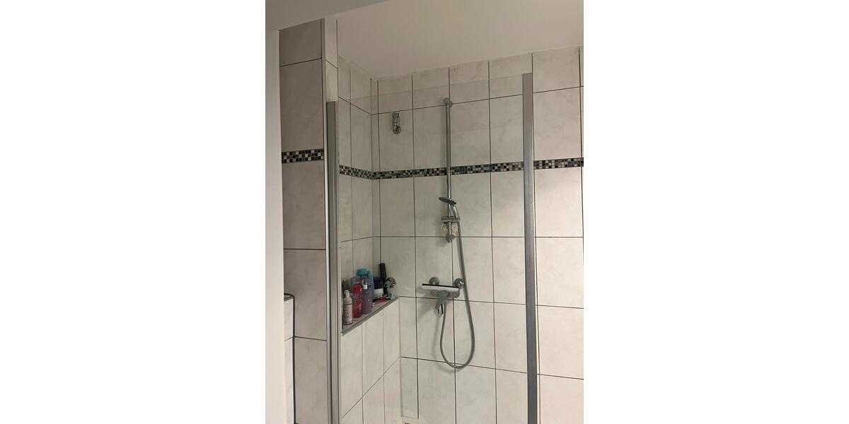 Dachgeschoßwohnung Mönchengladbach Süd - 2 Zimmer, 35 m&sup2;, 510&euro; | Angebot:26485657