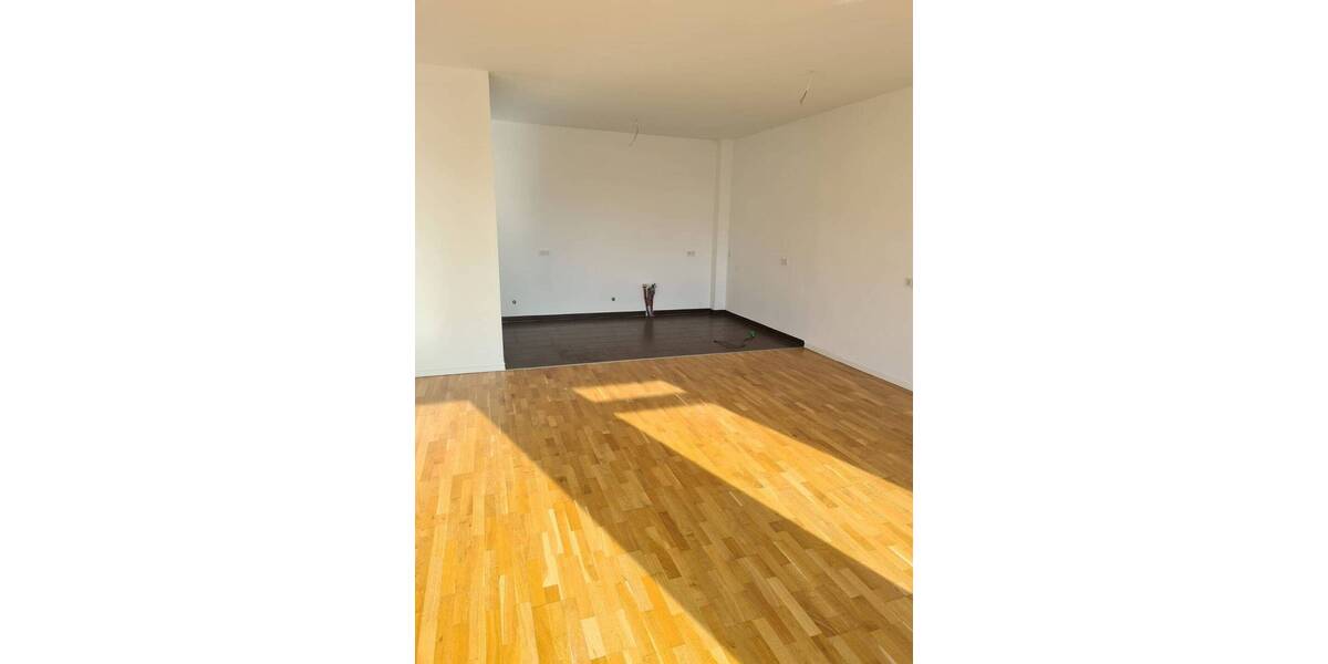 Zimmer Moers Moers-Mitte - 3 Zimmer, 94 m&sup2;, 999&euro; | Angebot:25985473