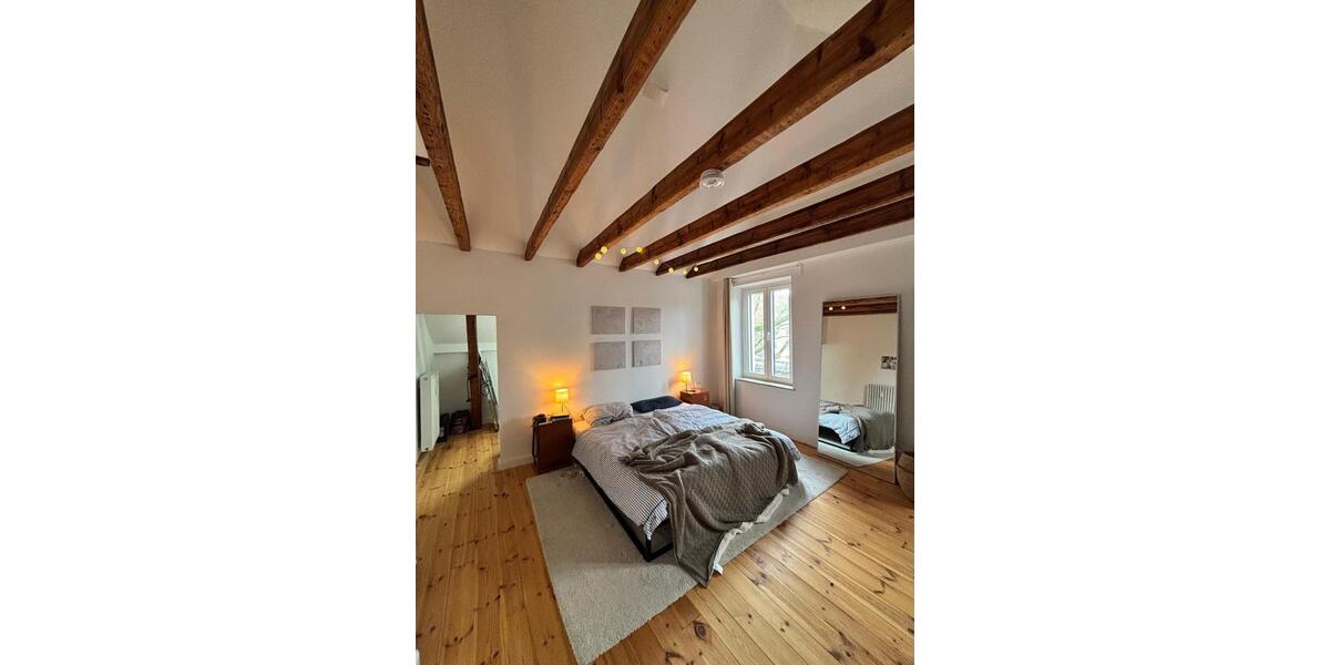 Dachgeschoßwohnung Duisburg Laar - 3 Zimmer, 77 m&sup2;, 725&euro; | Angebot:25343395