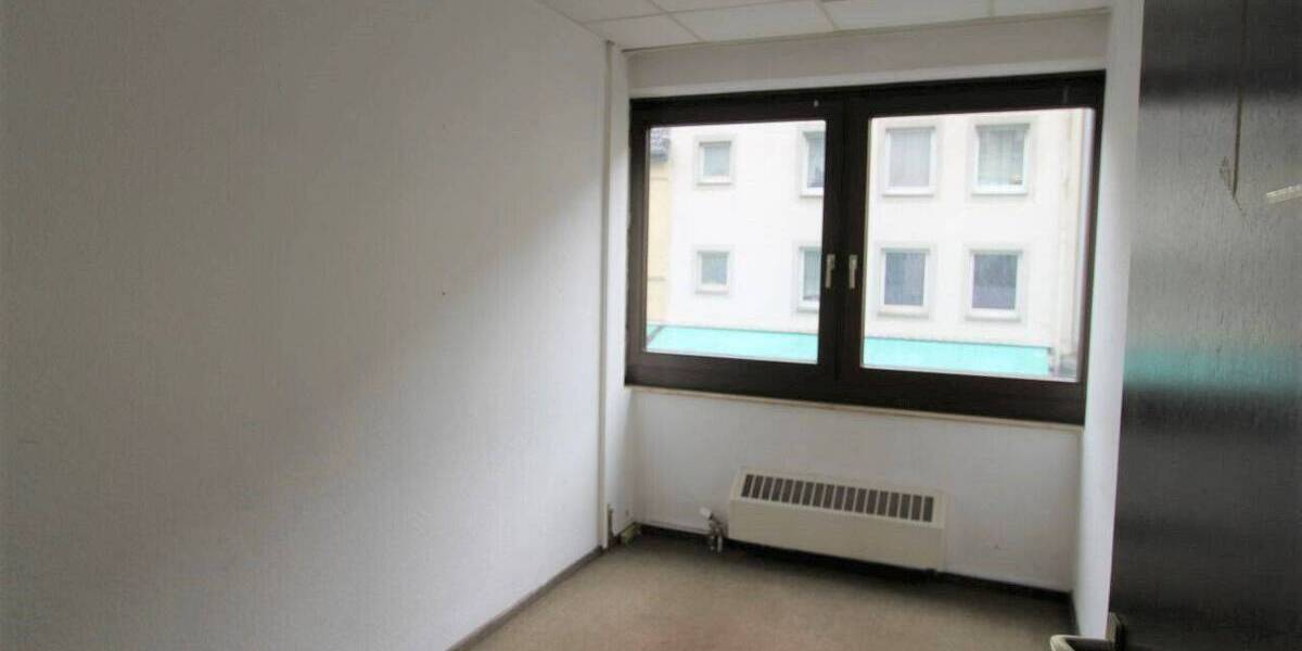 Gewerbeobjekt Krefeld Stadtmitte - 9 Zimmer, 214 m&sup2;, 1.200&euro; | Angebot:25684500