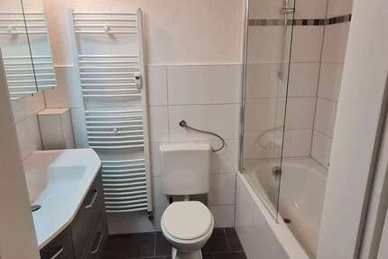 Wohnung Duisburg Neudorf-Süd - 2.5 Zimmer, 62 m&sup2;, 550&euro; | Angebot:26112233