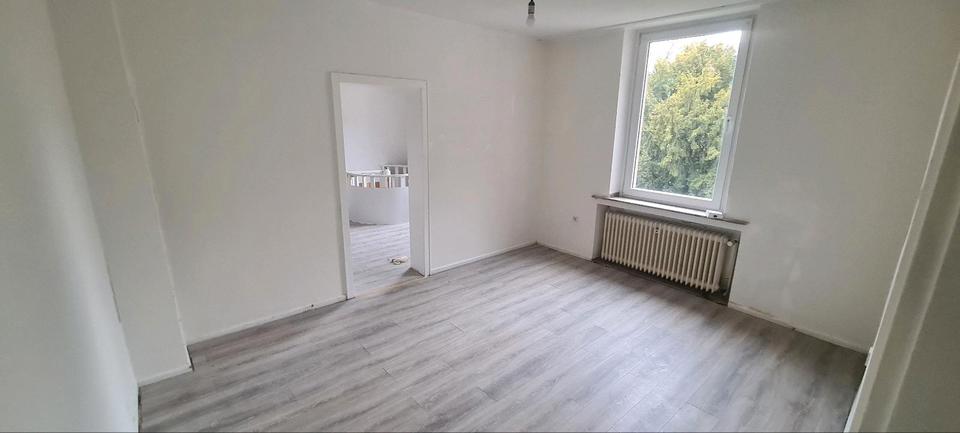 Maisonettenwohnung Duisburg Mittelmeiderich - 3 Zimmer, 75 m&sup2;, 900&euro; | Angebot:25994187