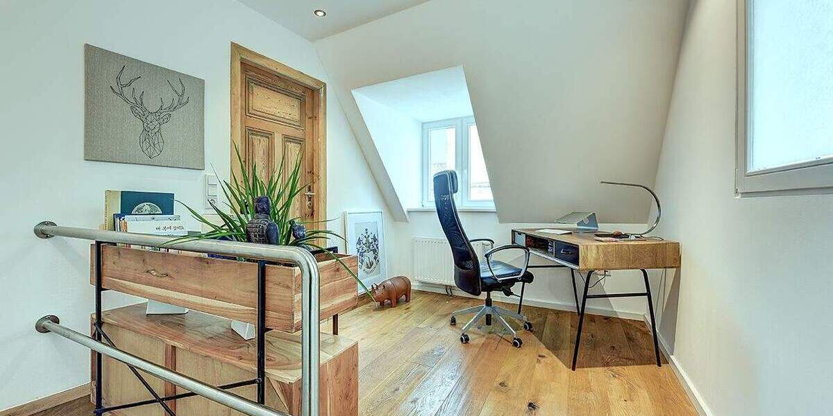 Mehrfamilienhaus, Wohnhaus Mettmann - 9 Zimmer, 307 m&sup2;, 3.700&euro; | Angebot:25733775