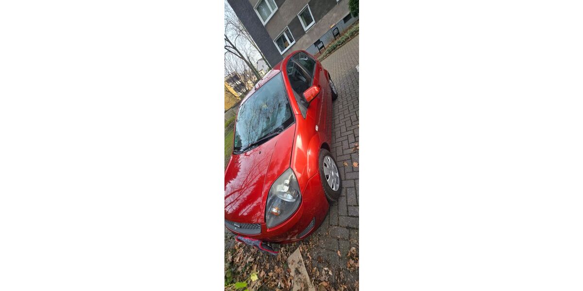 Ford Fiesta 155.000 km 1.899 &euro; Duisburg 47179