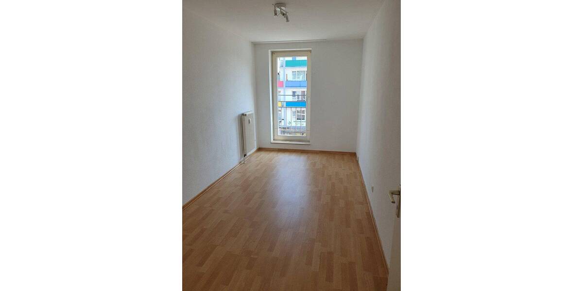 Etagenwohnung Krefeld Cracau - 3 Zimmer, 75 m&sup2;, 249.000&euro; | Angebot:26885023