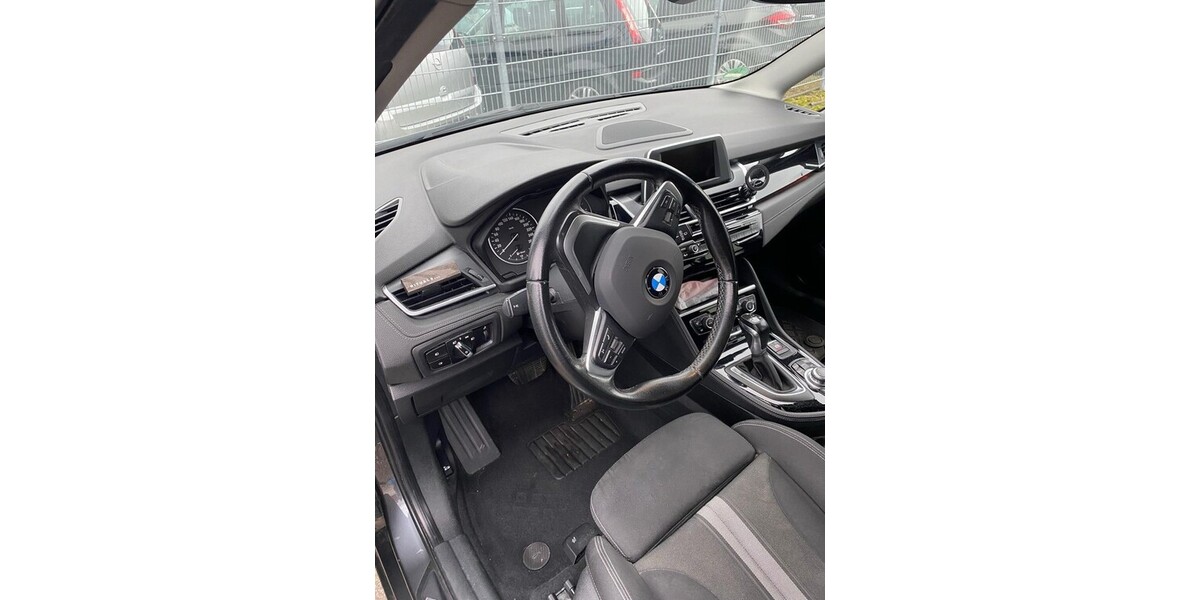 BMW 218d 140.000 km 15.100 &euro; Mönchengladbach 41061