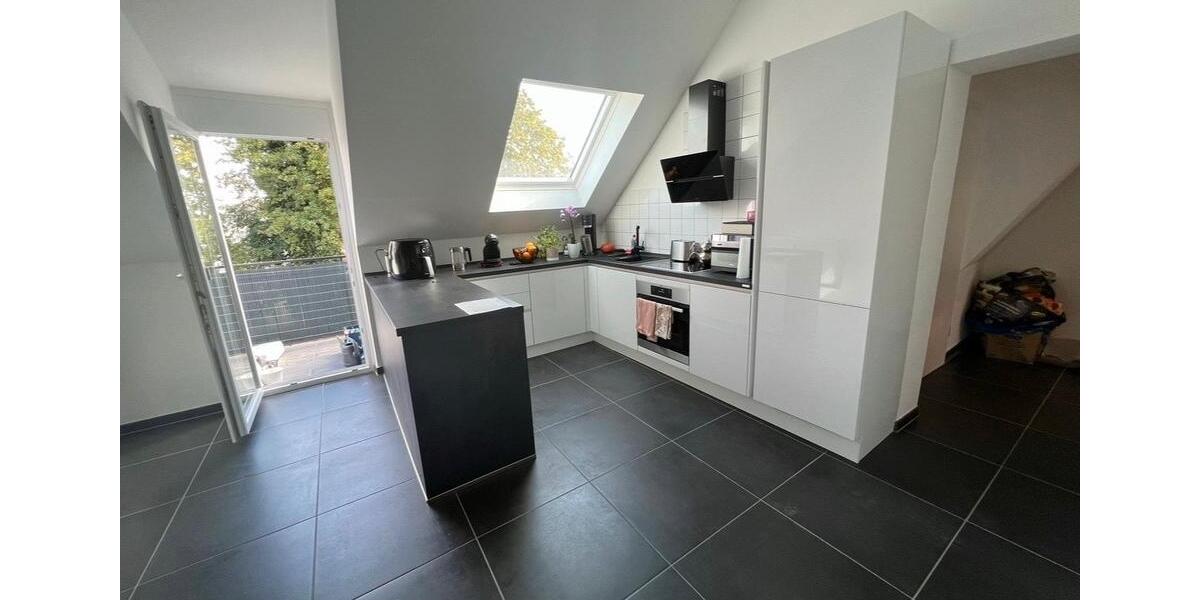 Dachgeschoßwohnung Mülheim an der Ruhr Broich - 2 Zimmer, 82 m&sup2;, 705&euro; | Angebot:26626173
