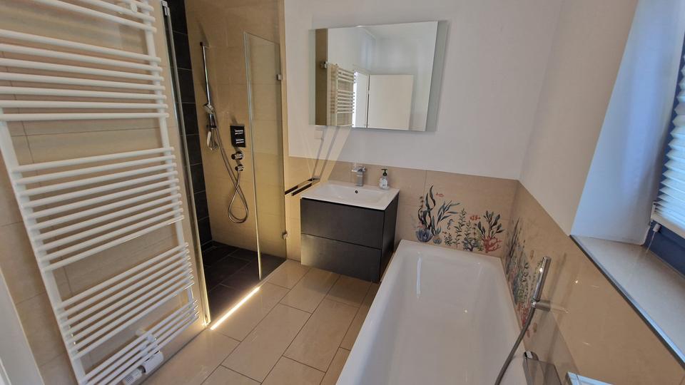 Einfamilienhaus Duisburg Rheinhausen - 5 Zimmer, 152 m&sup2;, 1.500&euro; | Angebot:26531305