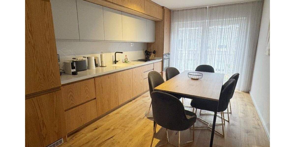 Etagenwohnung Düsseldorf Unterbilk - 3 Zimmer, 93 m&sup2;, 750.000&euro; | Angebot:25702075
