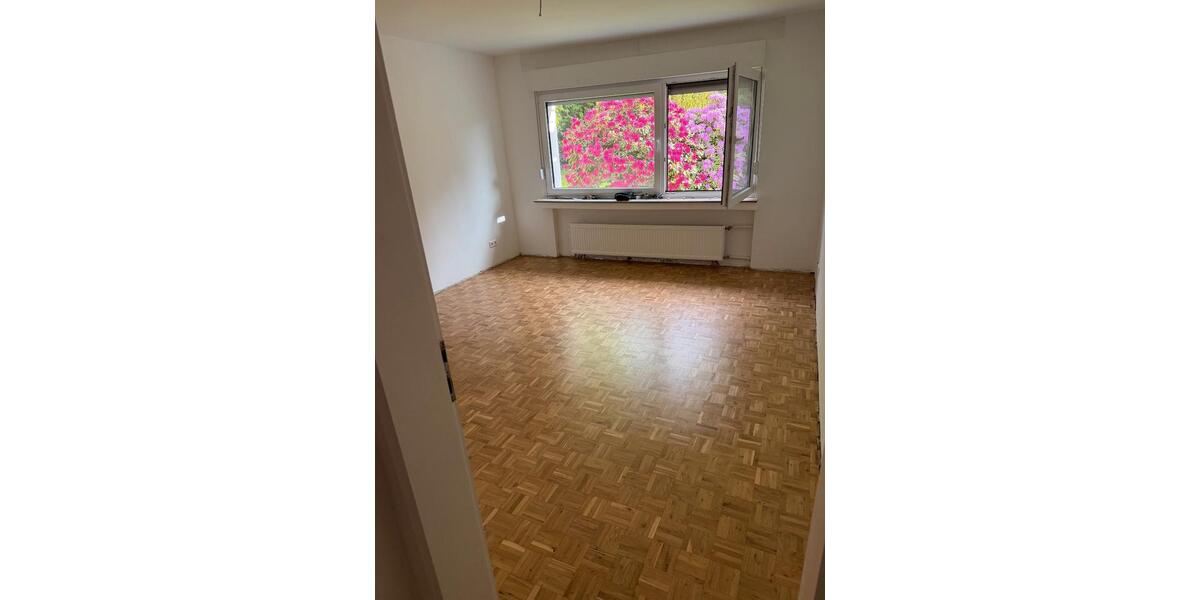 Erdgeschoßwohnung Mettmann - 3 Zimmer, 90 m&sup2;, 1.300&euro; | Angebot:26675445