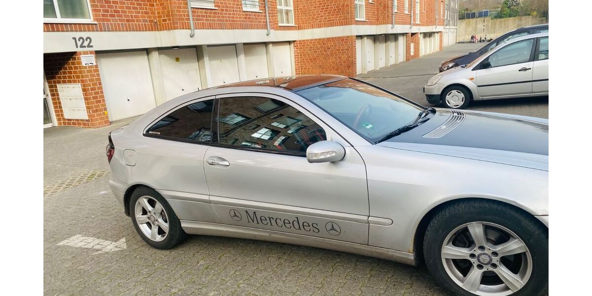 Mercedes-Benz CL 200 225.000 km 2.987 &euro; Mönchengladbach (Schrievers) 41239
