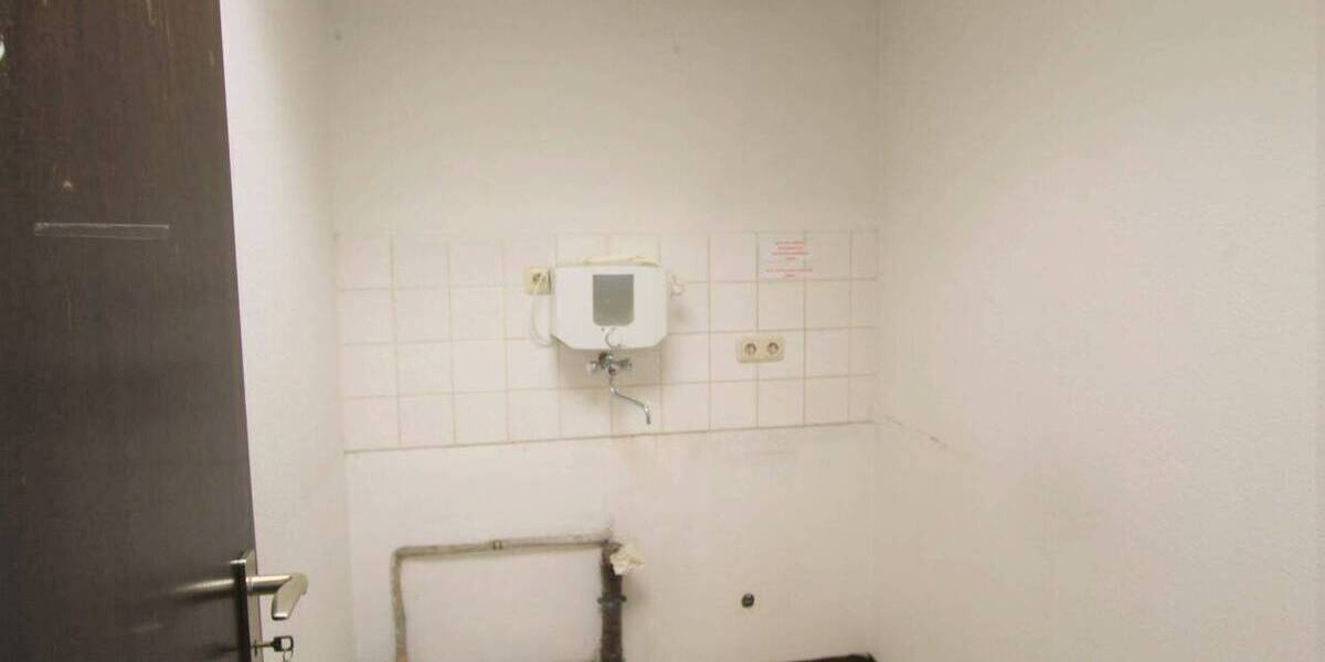 Gewerbeobjekt Krefeld Stadtmitte - 9 Zimmer, 214 m&sup2;, 1.200&euro; | Angebot:25684498