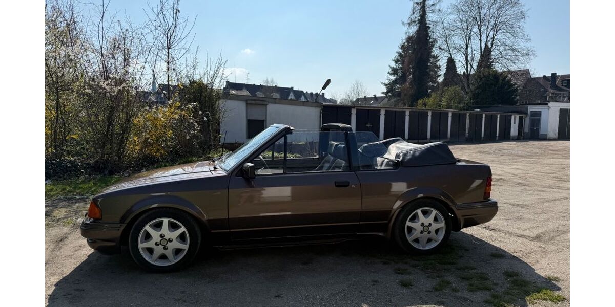 Ford Escort 90.422 km 5.400 &euro; Viersen 41747