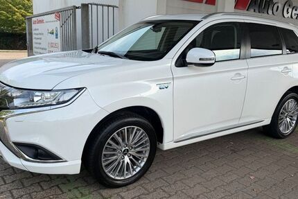Mitsubishi Plug-in Hybrid Outlander 101.000 km 18.950 &euro; Krefeld 47807