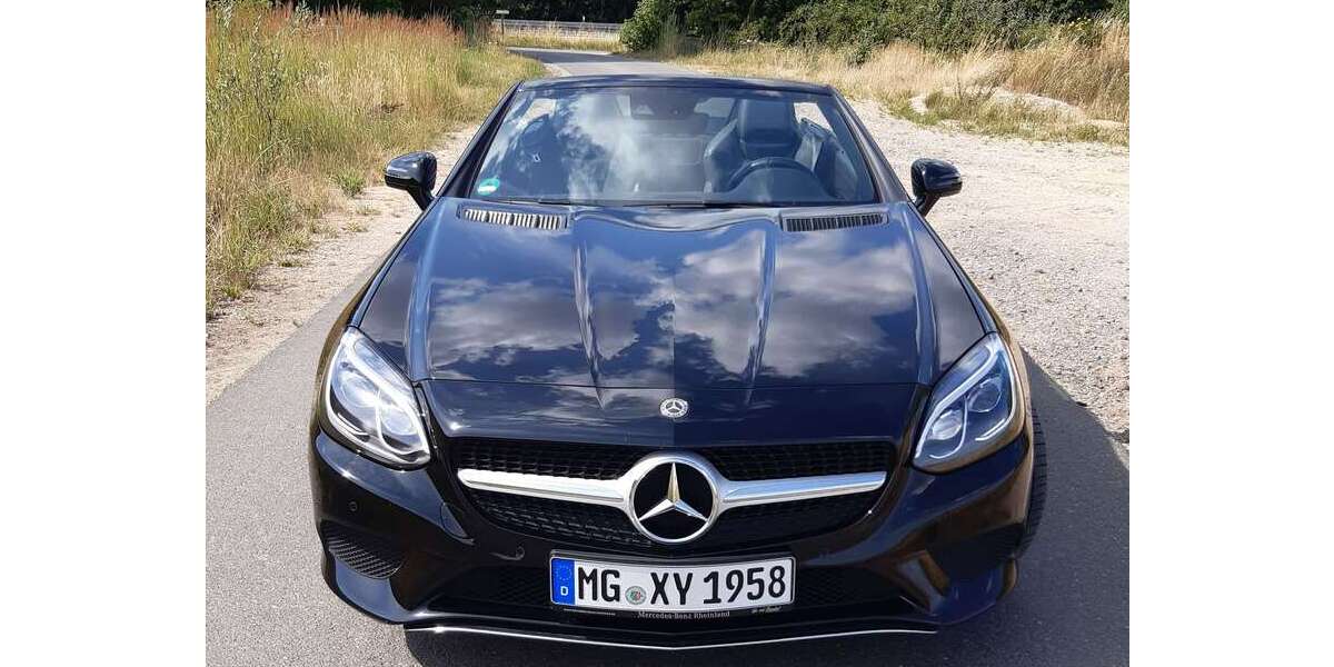 Mercedes-Benz SLC 180 27.000 km 28.500 &euro; Mönchengladbach, Stadt 41236