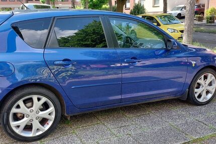 Mazda 3 80.000 km 4.700 &euro; Mönchengladbach 41065