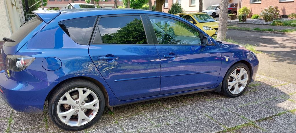 Mazda 3 80.000 km 4.700 &euro; Mönchengladbach 41065