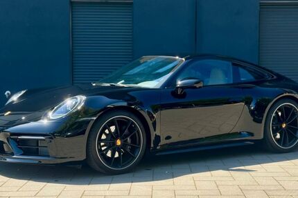 Porsche 992 1.900 km 114.990 &euro; Mönchengladbach 41065