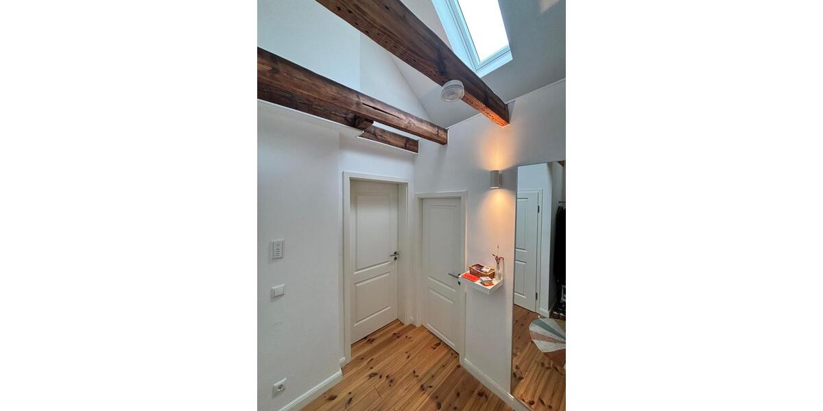 Dachgeschoßwohnung Duisburg Laar - 3 Zimmer, 77 m&sup2;, 725&euro; | Angebot:25343395