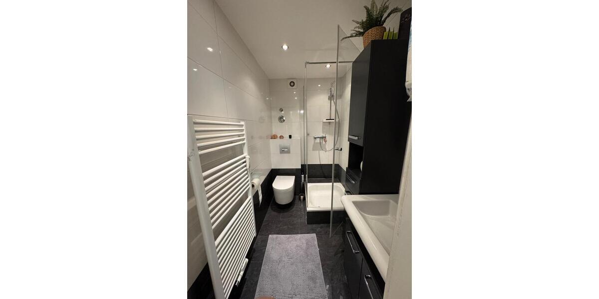 Dachgeschoßwohnung Duisburg Essenberg - 3 Zimmer, 68 m&sup2;, 760&euro; | Angebot:25857292