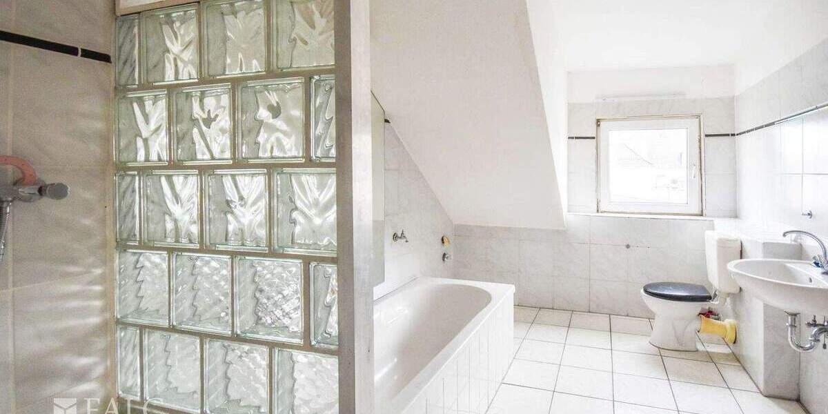 Etagenwohnung Krefeld Stadtmitte - 3 Zimmer, 70 m&sup2;, 141.200&euro; | Angebot:25698275