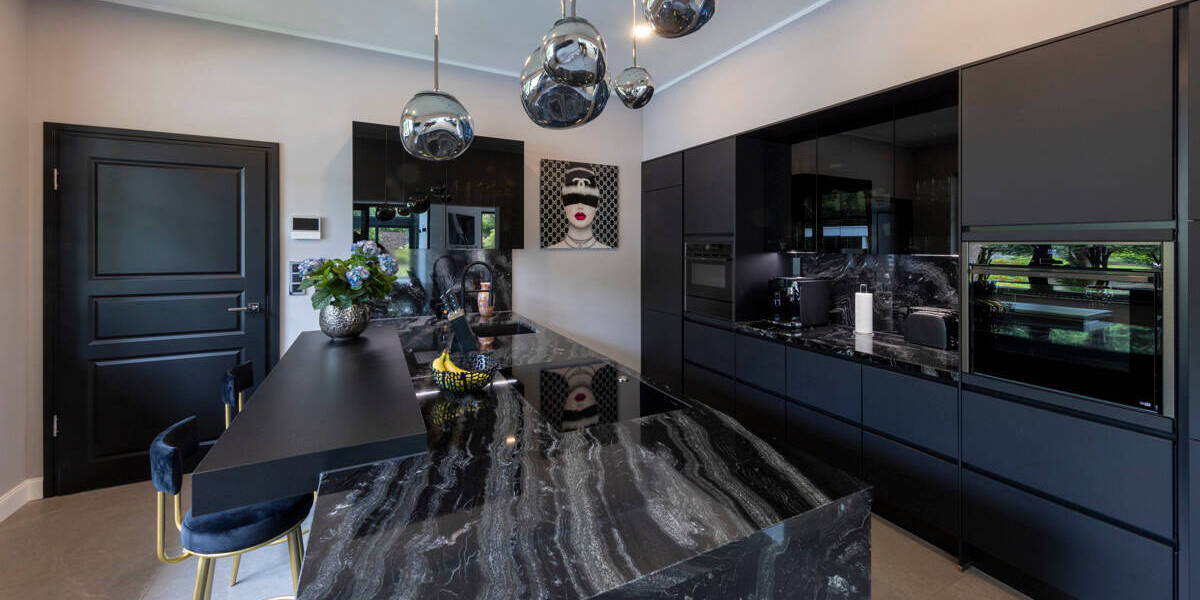 Bungalow Neuss Stadionviertel - 8 Zimmer, 242 m&sup2;, 2.400.000&euro; | Angebot:26585137