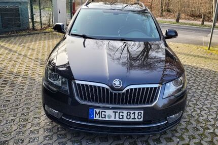 Skoda Superb 181.000 km 8.300 &euro; Mönchengladbach 41065