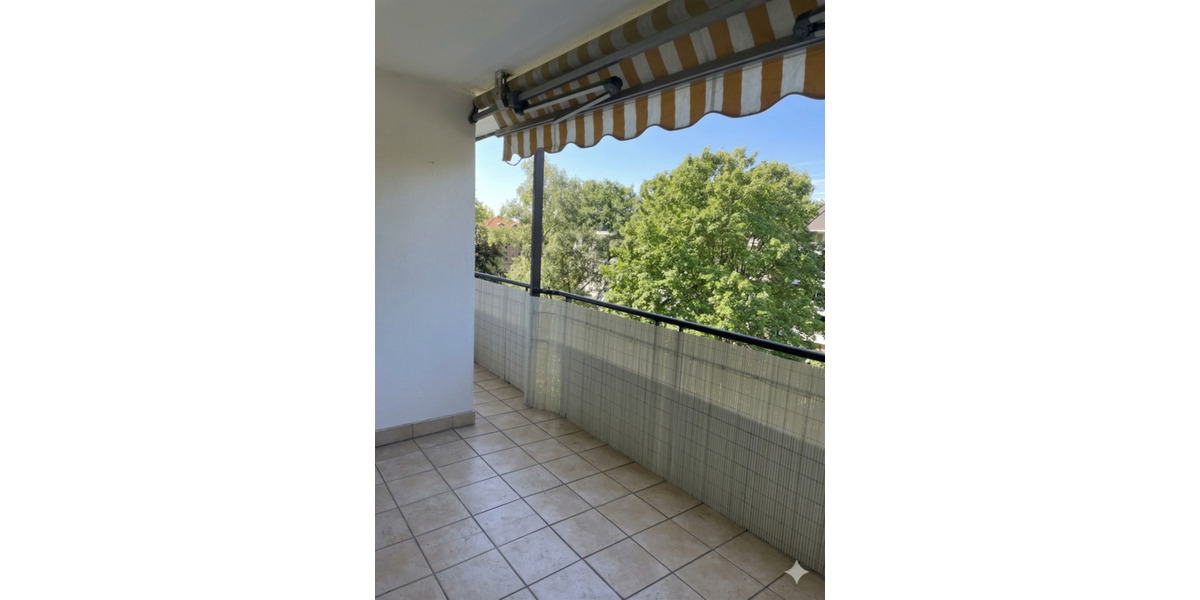 Etagenwohnung Krefeld Cracau - 3 Zimmer, 86 m&sup2;, 750&euro; | Angebot:25892874