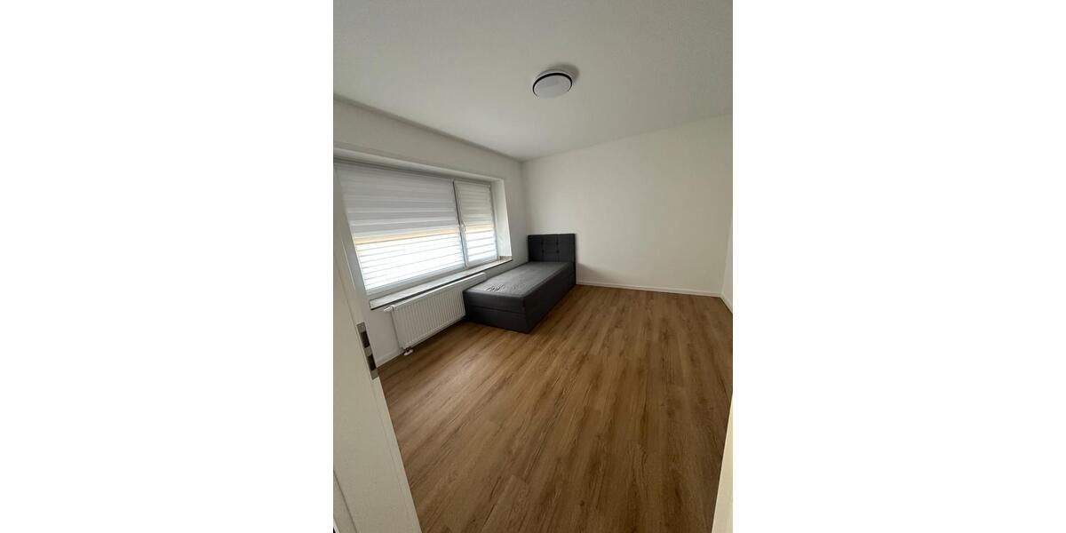Reihenhaus Erkelenz - 5 Zimmer, 130 m&sup2;, 1.400&euro; | Angebot:25844197