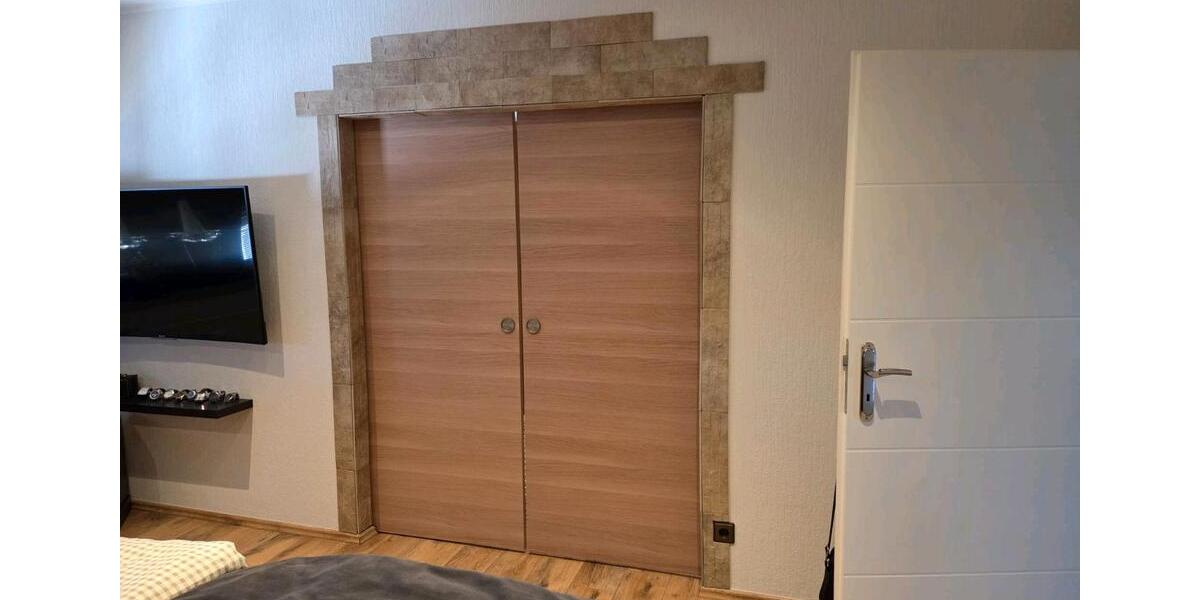 Dachgeschoßwohnung Krefeld Cracau - 3 Zimmer, 85 m&sup2;, 140.000&euro; | Angebot:26084764