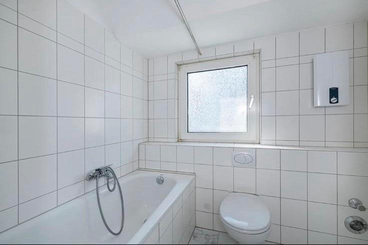 Dachgeschoßwohnung Krefeld Gartenstadt - 3 Zimmer, 75 m&sup2;, 1.000&euro; | Angebot:26167280