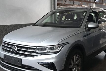 VW Tiguan 29.000 km 31.950 &euro; Neuss 41460
