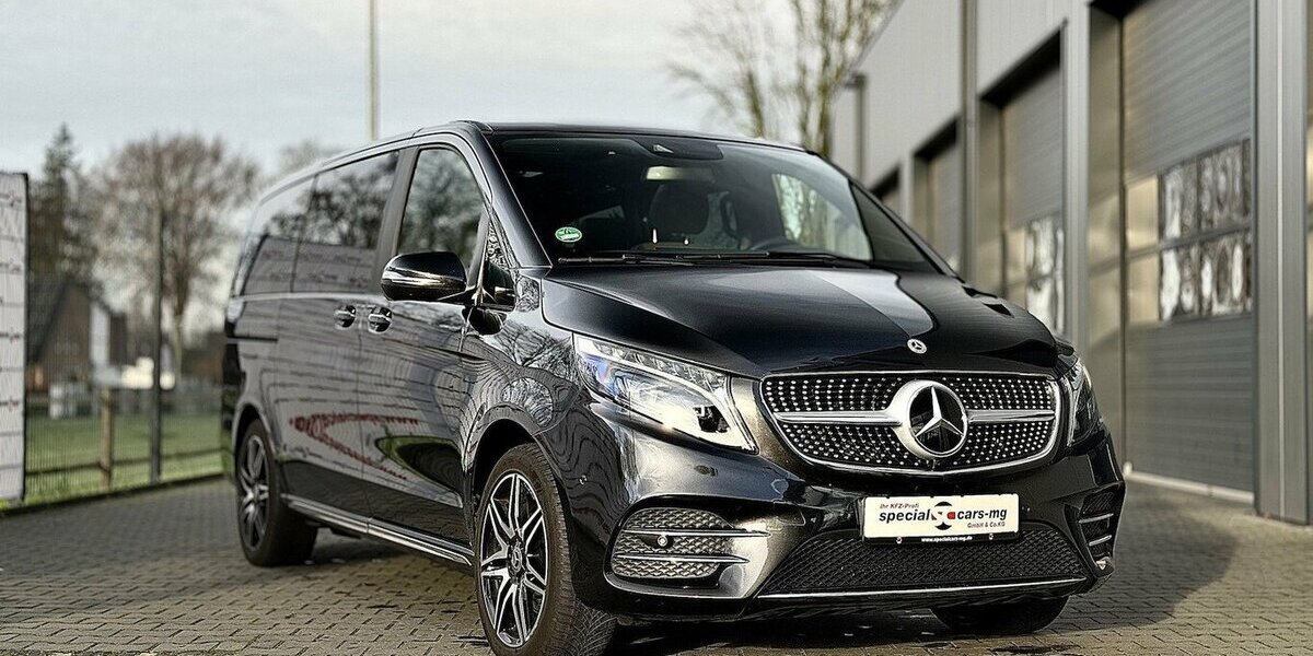 Mercedes-Benz V 300 d lang /4matic/ AMG / 8 Sitze/Pano/ El.tür 55.000 km 59.900 &euro; Mönchengladbach 41066
