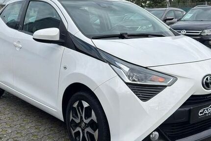 Toyota Aygo (X) 84.000 km 10.999 &euro; Mönchengladbach 41063