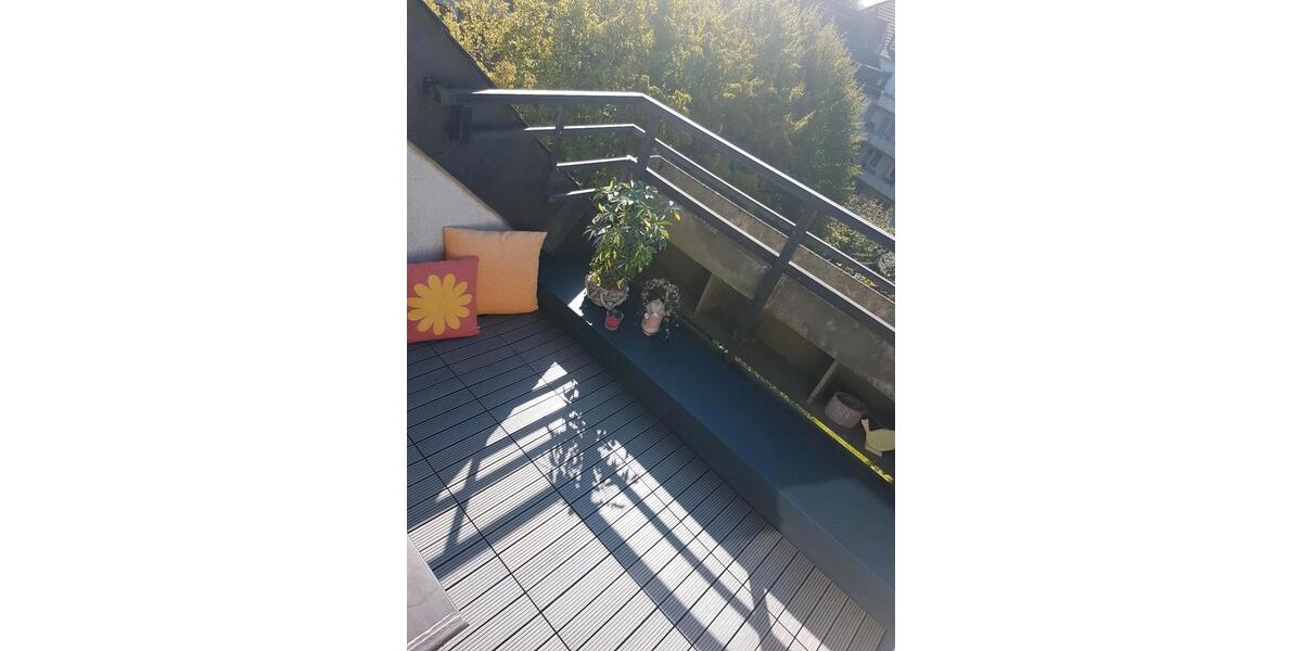 Dachgeschoßwohnung Mönchengladbach Ost - 2 Zimmer, 58 m&sup2;, 150.000&euro; | Angebot:25794377