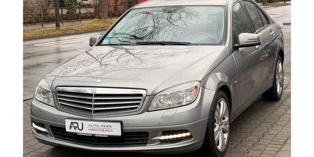 Mercedes-Benz C 180 174.000 km 6.980 &euro; Düsseldorf 40595