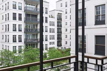 Wohnung Düsseldorf Altstadt - 2 Zimmer, 84 m&sup2;, 600&euro; | Angebot:27101292