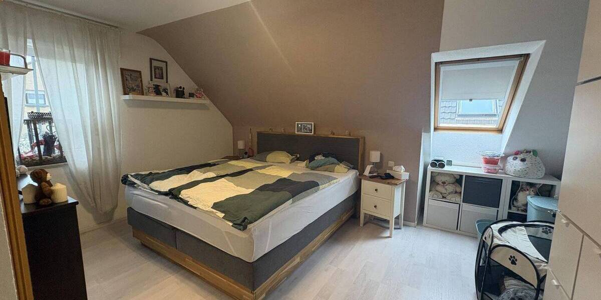 Etagenwohnung Moers Kapellen-Mitte - 3 Zimmer, 110 m&sup2;, 289.000&euro; | Angebot:26092484
