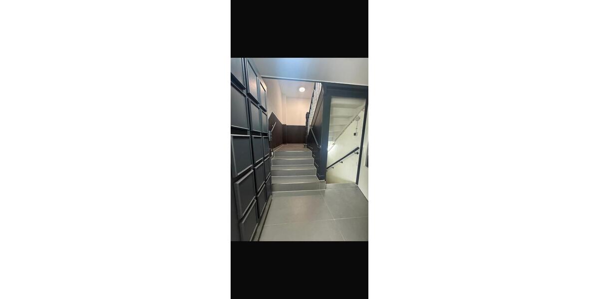 Etagenwohnung Duisburg Rheinhausen - 5 Zimmer, 180 m&sup2;, 1.300&euro; | Angebot:26516432