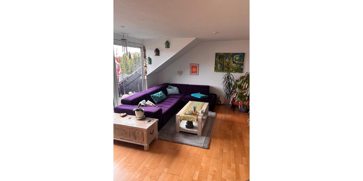 Dachgeschoßwohnung Hilden - 3 Zimmer, 77 m&sup2;, 259.000&euro; | Angebot:26538028