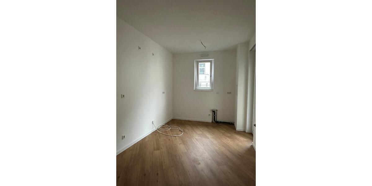 Etagenwohnung Düsseldorf Pempelfort - 4.5 Zimmer, 127 m&sup2;, 1.800&euro; | Angebot:25209200