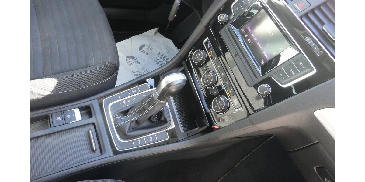 VW Golf Cup 1,4 BMT Autom.Klimatr.SHZ.PDC. 2.Hd 147.000 km 10.950 &euro; Neuss 41462