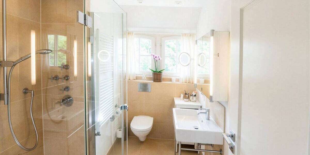 Einfamilienhaus Meerbusch Büderich - 9 Zimmer, 335 m&sup2;, 2.450.000&euro; | Angebot:26229702